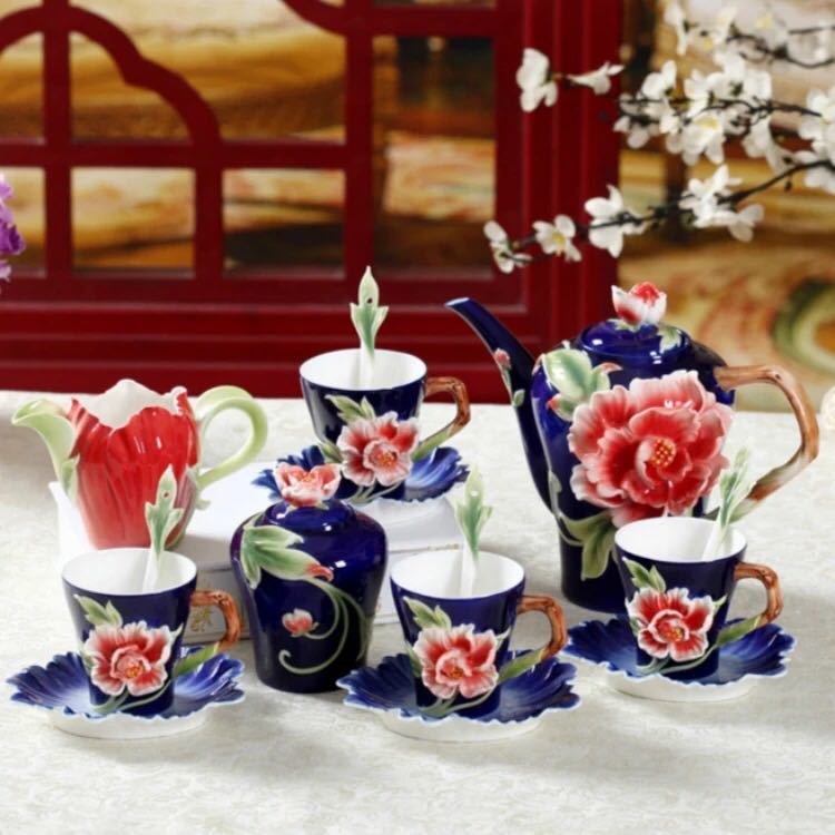 4客セット 花柄．陶器ティーセット 立体花型