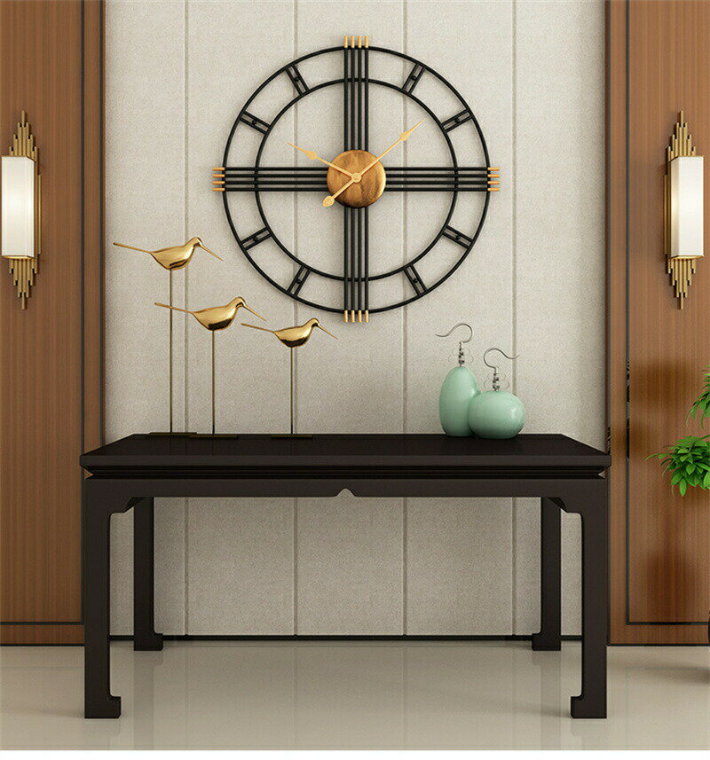 スムーズに動く連続秒針設計を採用され、気になるコチコチ音はしません。シンプルデザインではなく、立体的でレトロ調いっぱいな掛け時計は高品質の鉄なんか素材で作られています。創意、個性を特別に表現して高級感が抜群。鉄金属製の目盛部分は立体的で高級...