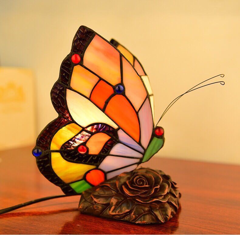 ステンドグラスランプ 卓上スタンド 豪華テーブルランプ
