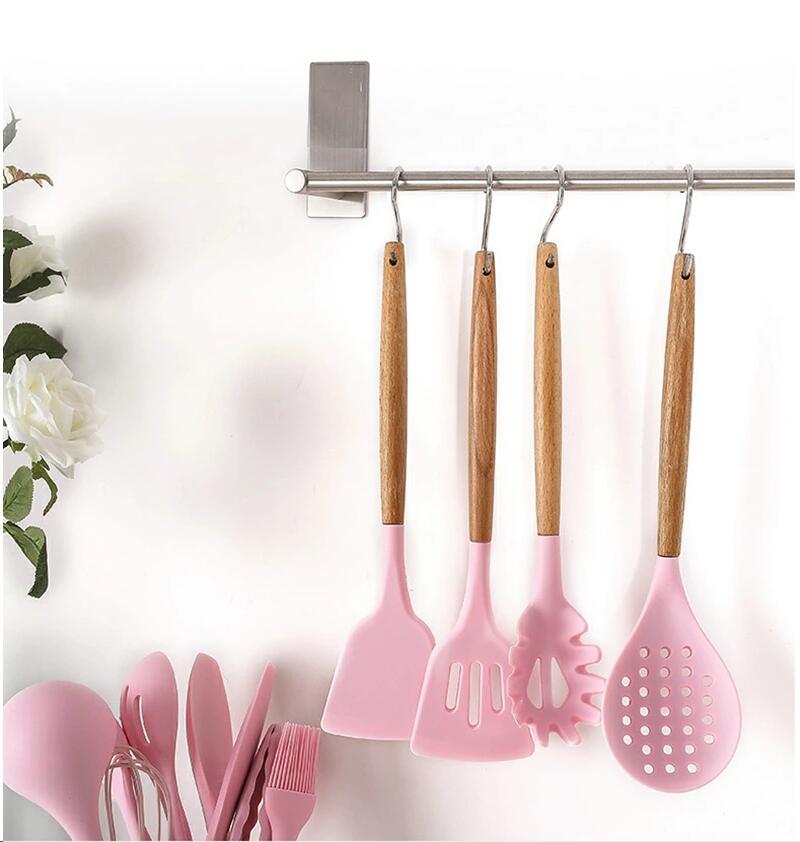 Sinessy 楽天市場店の収納容器付き キッチンツールセット 12点セット 調理器具 クッキングツール キッチンツール用品 木製キッチンツール 収納バッグ付き 器具 台所用品 製菓器具 耐熱シリコン製 料理 製菓器具 フライ返し｜アングル2