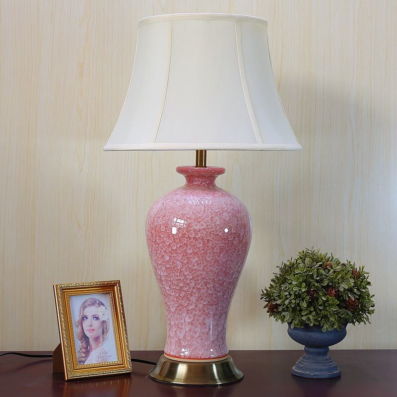 【商品仕様】■個口数：1 （?40Wまで対応）■E26白熱球、電球型蛍光灯、LED電球使用可能■使用電球：1個（※電球は付属しておりません）■商品外寸：幅約35 x 高さ約62 (cm)※サイズの誤差は多少発生します。ご了承下さい。購入後の...