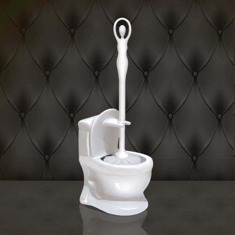 トイレのお掃除するのも楽しくなりそう！お手入れしやすいアクリル素材です。で揃えても素敵ですね。サイズ(cm)：ブラシ：Φ12xH41材質：ABS樹脂、アルミ、プラスチックなど購入後のキャンセルは、ご遠慮ください。検品のため開封してある場合があります。複数ご注文の場合やお急ぎの場合は必ず事前に納期のお質問をお願いいたします。注意事項1、ご利用のPC環境により、実際の商品と色が異なる場合がございます。予めご了承ください。2、新品未使用品ですが、外箱に初期からのスレ、剥げ歪みなどあります。3、海外品ですので、気にされる方はご遠慮下さい。4、この商品は、購入後発送まで7~8日程度を要しますので、ご理解の上ご購入頂きますようお願い致します5、この商品は、全て手作り手描きの製品のため、商品により重量・形状の歪み・個体差、釉薬の掠れ、 針穴のような凹み、滲み、色とび、黒点、多少の傷・欠け、突起、ざらつき、濃淡差、色ムラなどがある 場合がございますが不良商品ではございません。素材の色・風合いなど、ディスプレーにより、一部写真と実物が異なる場合がございますので、あらか じめご了承ください。上記理由の返品交換は承ることが出来ませんので予めご了承くださいませトイレのお掃除するのも楽しくなりそう！お手入れしやすいアクリル素材です。で揃えても素敵ですね。サイズ(cm)：ブラシ：Φ12xH41材質：ABS樹脂、アルミ、プラスチックなど購入後のキャンセルは、ご遠慮ください。検品のため開封してある場合があります。複数ご注文の場合やお急ぎの場合は必ず事前に納期のお質問をお願いいたします。注意事項1、ご利用のPC環境により、実際の商品と色が異なる場合がございます。予めご了承ください。2、新品未使用品ですが、外箱に初期からのスレ、剥げ歪みなどあります。3、海外品ですので、気にされる方はご遠慮下さい。4、この商品は、購入後発送まで7~8日程度を要しますので、ご理解の上ご購入頂きますようお願い致します5、この商品は、全て手作り手描きの製品のため、商品により重量・形状の歪み・個体差、釉薬の掠れ、 針穴のような凹み、滲み、色とび、黒点、多少の傷・欠け、突起、ざらつき、濃淡差、色ムラなどがある 場合がございますが不良商品ではございません。素材の色・風合いなど、ディスプレーにより、一部写真と実物が異なる場合がございますので、あらか じめご了承ください。上記理由の返品交換は承ることが出来ませんので予めご了承くださいませ