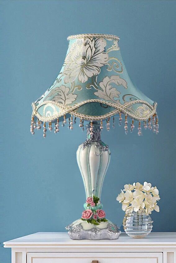 ■個口数：1 （?40Wまで対応）■E26白熱球、電球型蛍光灯、LED電球使用可能■使用電球：1個（※電球は付属しておりません）【商品サイズ（単位約mm）】■商品外寸：幅約31×高さ約49(cm)※サイズの誤差は多少発生します。ご了承下さい...