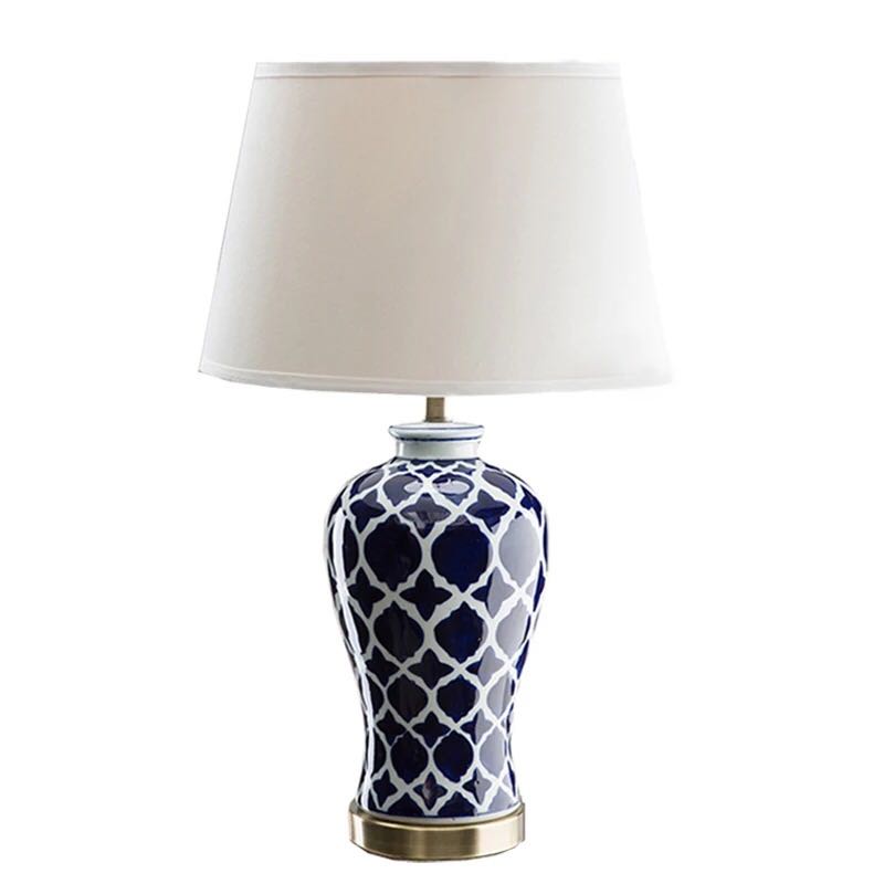 個口数：1 （〜40Wまで対応）E26白熱球、電球型蛍光灯、LED電球使用可能使用電球：1個（※電球は付属しておりません）石商品外寸：幅約38×高さ約63(cm)※サイズの誤差は多少発生します。ご了承下さい。在庫は日々変動しておりますので万...