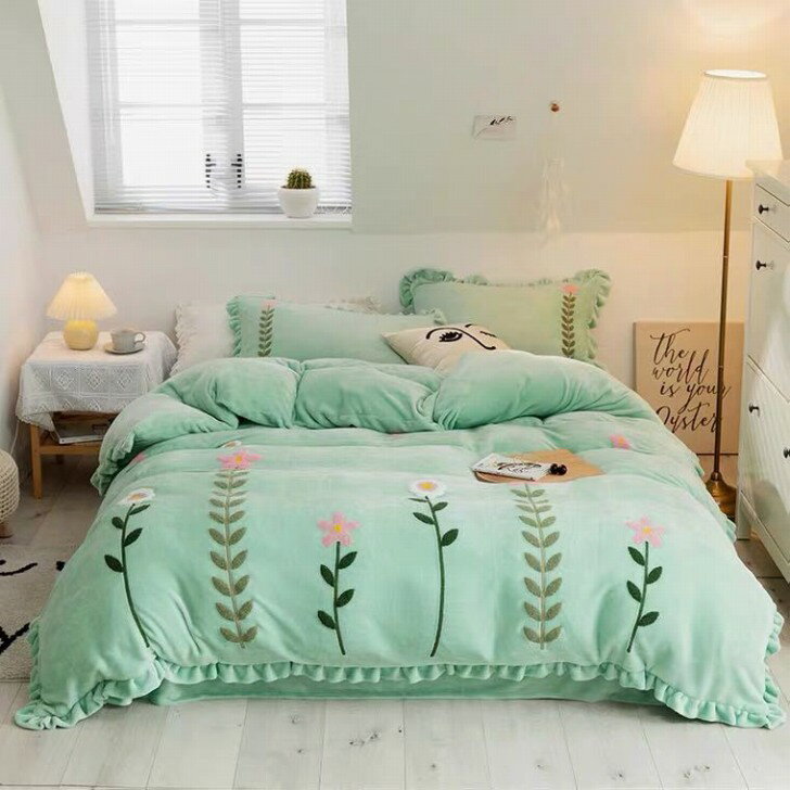 商品サイズ・組成について（カバー4点セット)ポリエステル ベッドパッド1点 ：150x200（cm）掛布団カバー1点： 約200x230 （cm）枕カバー2点： 約48x74cm購入後のキャンセルは、ご遠慮ください。検品のため開封してある場...