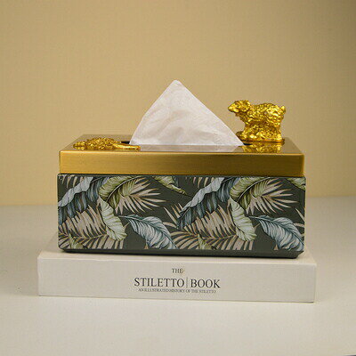 ．ティッシュケースティッシュケース：23 x 13 x 10 （*） 材質：ABS樹脂、プラスチック、銅 お客様のご覧になっているモニター等により多少色が異なる場合がございます。あらかじめご了承ください。 複数ご注文の場合やお急ぎの場合は必...