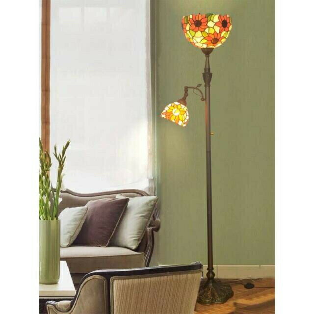 商品説明美しいガラスはどこから見ても華やかで美しい。繊細な造りの素敵なステンドランプ消灯時も素敵なインテリアになりますねサイズ?：幅約30x高さ約170cmワット数?：40w?x?2(口金?E26）素材：ガラス、樹脂、合金、鉄☆☆★★★★★...