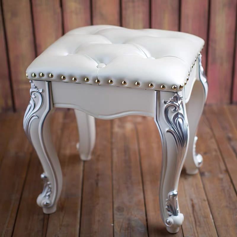 サイズ：38x34x45 (cm)材質：高級繊維板、樹脂、合成皮革お客様のご覧になっているモニター等により多少色が異なる場合がございます。あらかじめご了承ください。複数ご注文の場合やお急ぎの場合は必ず事前に納期のお質問をお願いいたします。サ...