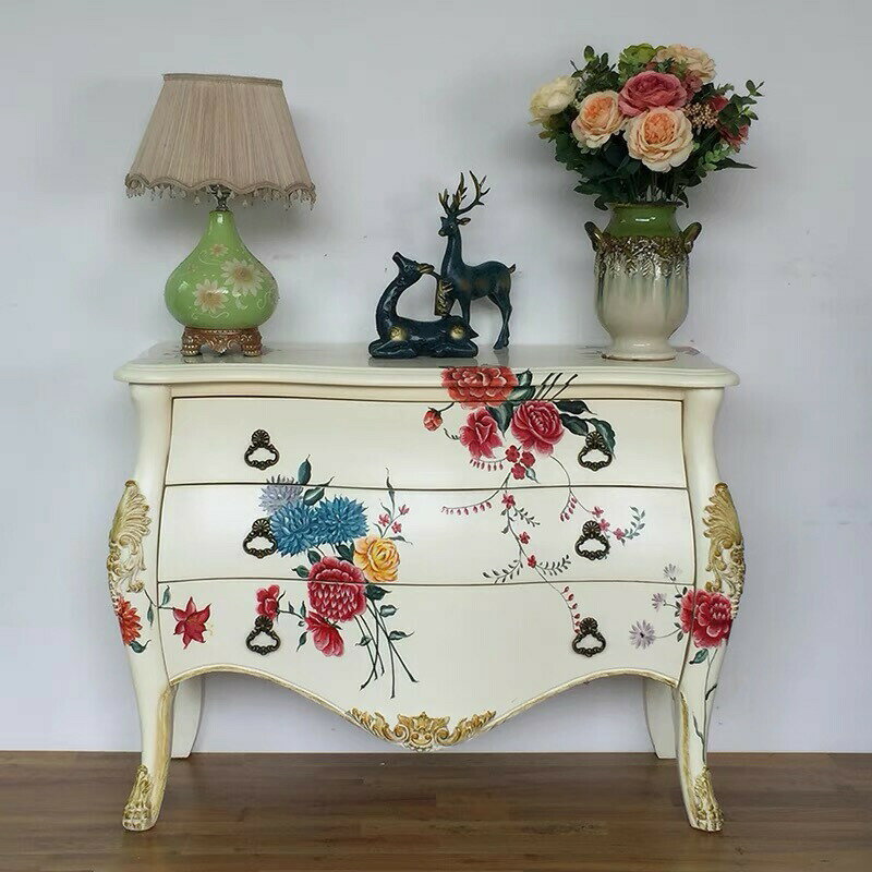 高級チェスト 玄関テーブル 洋タンス ウェール コンソールチェスト アンティーク調デザイン ．姫系家具タンス玄関テーブル状態：新品未使用サイズ：幅102 x 奥行42 x 高さ77cm素材：天然木、中質繊維板、ラッカー塗装 、天然木化粧合板...