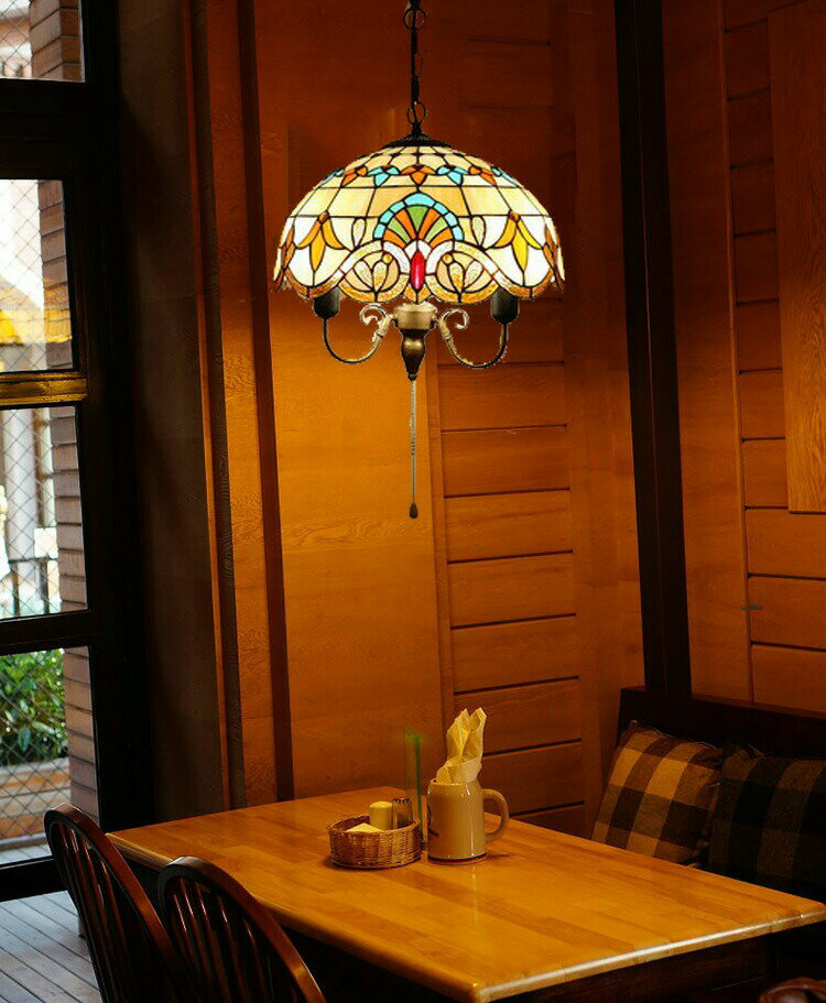 ステンドグラス ペンダントライト 豪華天井照明ステンドグラスランプ ガラス工芸品 電源直結タイプ