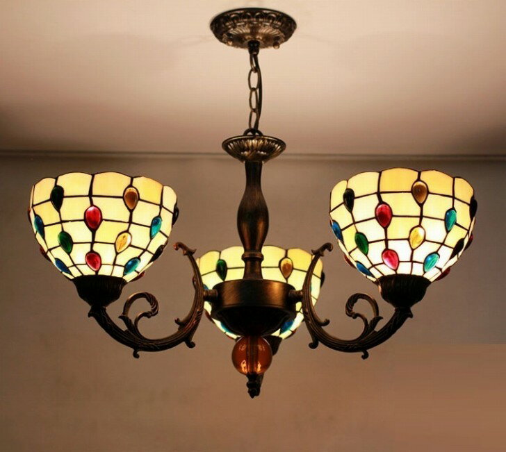 【商品仕様】■個口数：1 （〜60Wまで対応）■E26白熱球、電球型蛍光灯、LED電球使用可能■使用電球：3個（※電球は付属しておりません）本体サイズ：横約60 x 高さ約55 (cm）部品材質：金属、合金、樹脂、陶器...等複数ご注文の場...