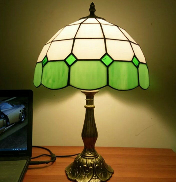 D5ステンドグラスランプ 卓上スタンド 豪華テーブルランプ 卓上照明 ガラス工芸スタンド．