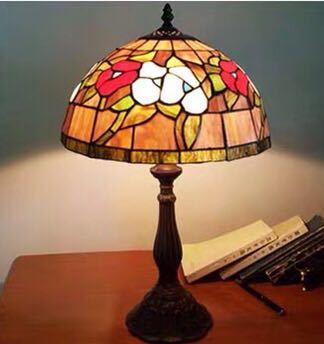 豪華ステンドグラス テーブルライト 卓上照明 ステンドランプ
