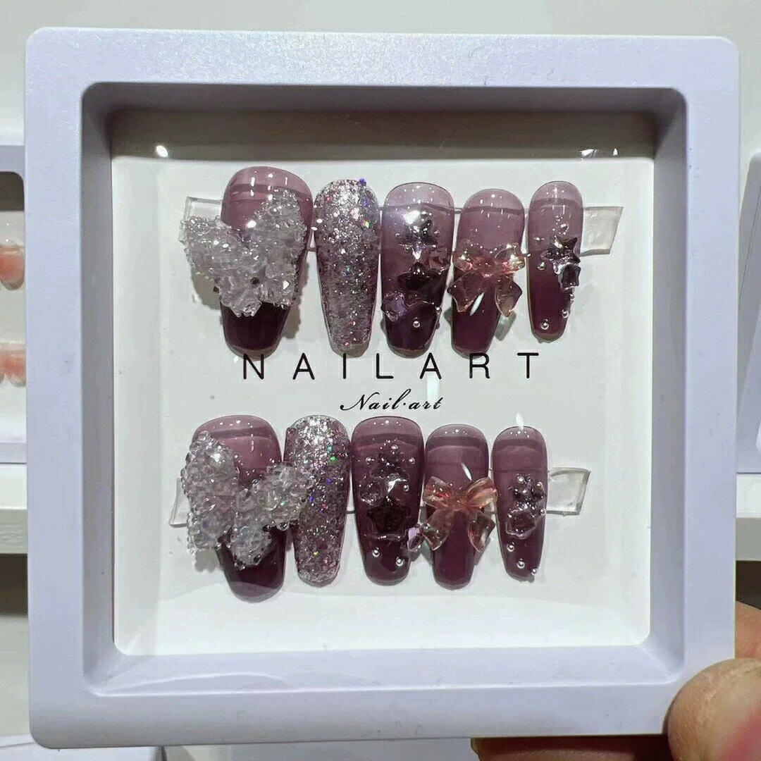 3Dネイルチップ パープルグラデとラメの組み合わせ 立体バタフライとスター付き