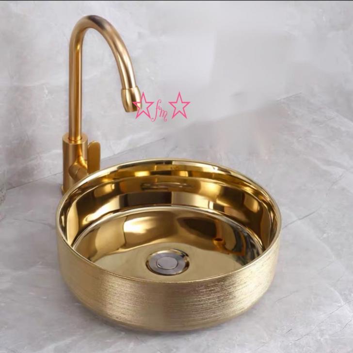 外寸サイズ（cm）：幅：36奥行き：36高さ：11.4素材：陶磁器取付について：取付工事はお近くの工務店様にご相談してください＜ 重量物なので同梱はできません ＞☆☆★★★★★★★★★★★★★☆☆◆お客様のご覧になっているモニター等により多少色が異なる場合がございます。あらかじめご了承ください。◆複数ご注文の場合やお急ぎの場合は必ず事前に納期のお質問をお願いいたします。◆サイズの誤差は多少発生します。ご了承下さい。☆☆★★★★★★★★★★★★★☆☆注意事項1、こちらの商品は海外製の新品です。撮影時の照明やPC環境によって実際の商品と色が違う場合があります。2、輸入品で日本語の説明がない場合があり、サポートもございませんので商品知識のある方のみ御注文下さい。4、ご注文について代引き引き換え、局留めは受け付けておりません。5、取り扱っている商品は、海外・アジア製品になります。きちんと全ての商品の検品をしておりますが、日本製に比べると作りが甘い場合があります。完璧を求められる方は御注文をお控えください。6、初期不良、輸送中の破損等は返金対応させて頂きます。その際はご到着から2日以内にご連絡をお願い致し7、新品未使用品ですが、外箱に初期からのスレ、剥げ歪みなどあります8、この商品は、購入後発送まで8日程度を要しますので、ご理解の上ご購入頂きますようお願い致します上記理由の返品交換は承ることが出来ませんので予めご了承くださいませ。外寸サイズ（cm）：幅：36奥行き：36高さ：11.4素材：陶磁器取付について：取付工事はお近くの工務店様にご相談してください＜ 重量物なので同梱はできません ＞☆☆★★★★★★★★★★★★★☆☆◆お客様のご覧になっているモニター等により多少色が異なる場合がございます。あらかじめご了承ください。◆複数ご注文の場合やお急ぎの場合は必ず事前に納期のお質問をお願いいたします。◆サイズの誤差は多少発生します。ご了承下さい。☆☆★★★★★★★★★★★★★☆☆注意事項1、こちらの商品は海外製の新品です。撮影時の照明やPC環境によって実際の商品と色が違う場合があります。2、輸入品で日本語の説明がない場合があり、サポートもございませんので商品知識のある方のみ御注文下さい。4、ご注文について代引き引き換え、局留めは受け付けておりません。5、取り扱っている商品は、海外・アジア製品になります。きちんと全ての商品の検品をしておりますが、日本製に比べると作りが甘い場合があります。完璧を求められる方は御注文をお控えください。6、初期不良、輸送中の破損等は返金対応させて頂きます。その際はご到着から2日以内にご連絡をお願い致し7、新品未使用品ですが、外箱に初期からのスレ、剥げ歪みなどあります8、この商品は、購入後発送まで8日程度を要しますので、ご理解の上ご購入頂きますようお願い致します上記理由の返品交換は承ることが出来ませんので予めご了承くださいませ。