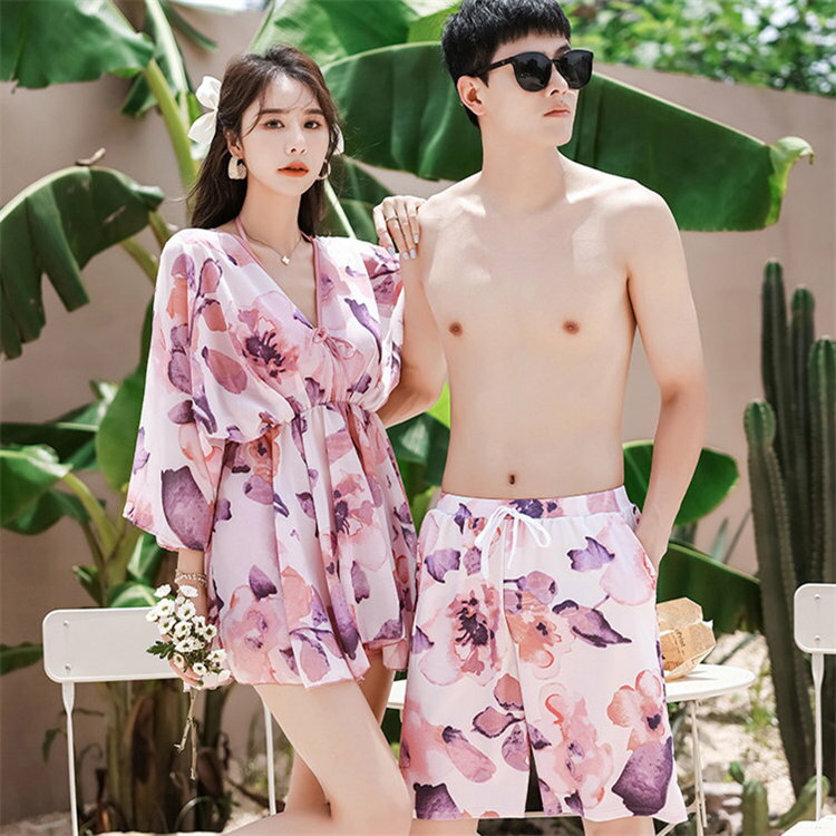 Couple's swimwear, matching swimsuits, body-shaping swimwear, women's and men's swimwear, adult swimwear, mom swimwear, floral print swimwear, men's swimwear, beach shorts, surf shorts, swimwear for men and women, hot springs, honeymoon, overseas travel, summer, modest, slimming, swimwear, beachwear