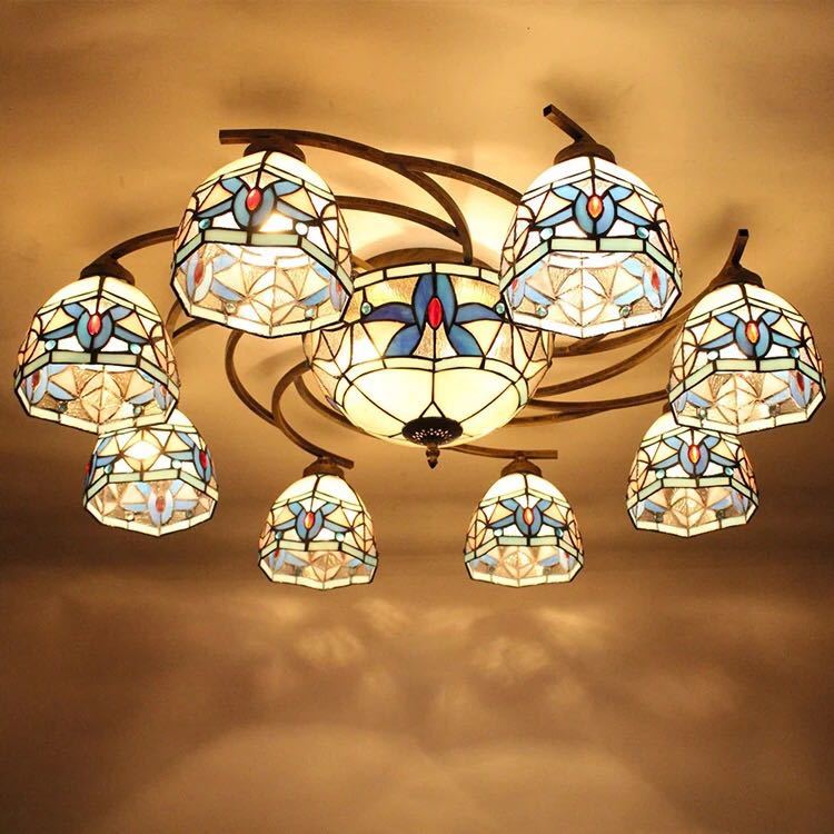 ステンドグラス　ペンダントライト 豪華天井照明ステンドグラスランプ ガラス工芸品．在庫あり 電源直..