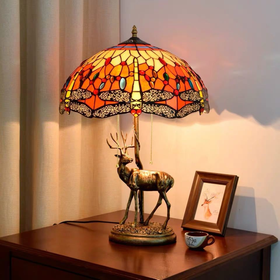 ステンドグラスランプ 卓上スタンド ．豪華テーブルランプ 卓上照明