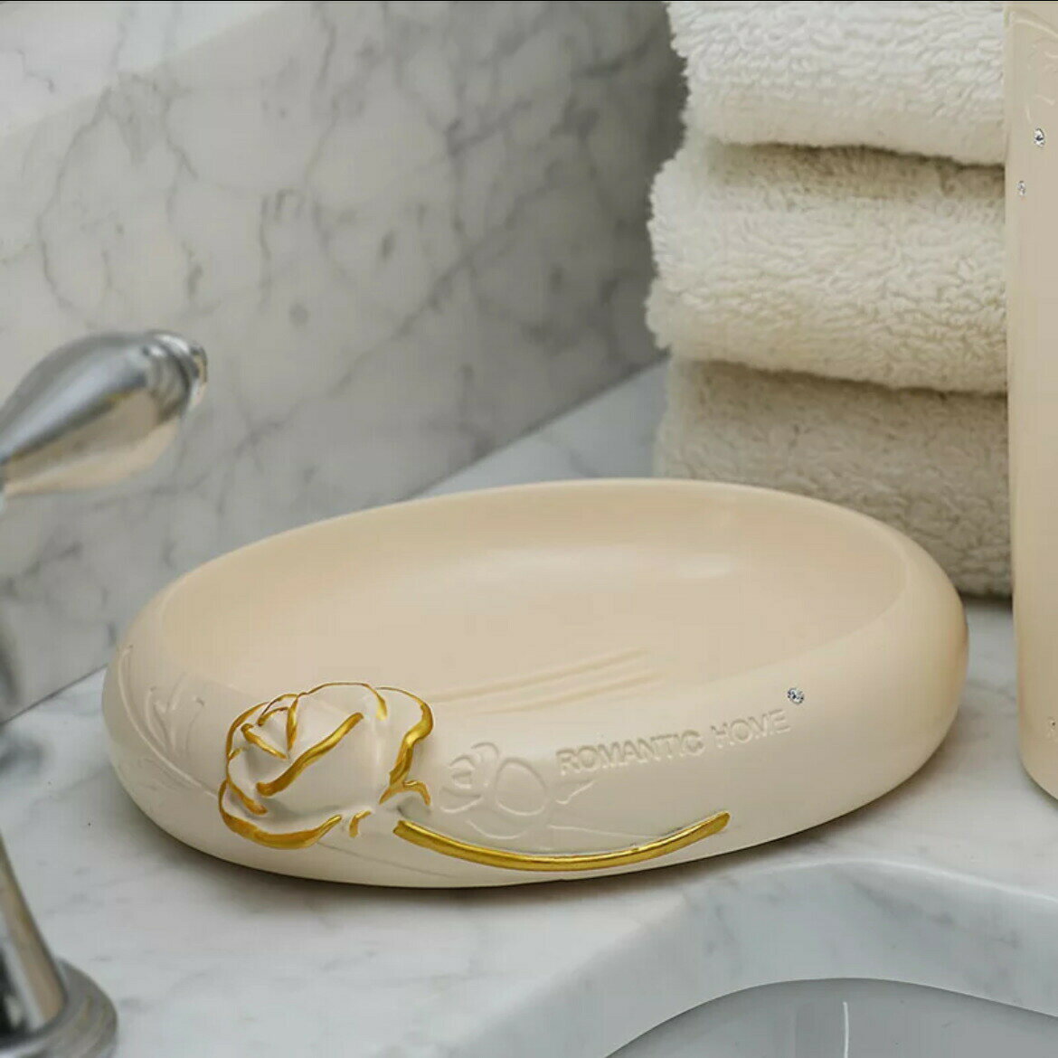 高級サニタリー5点セットディスペンサー 歯ブラシスタンド 洗面所用品