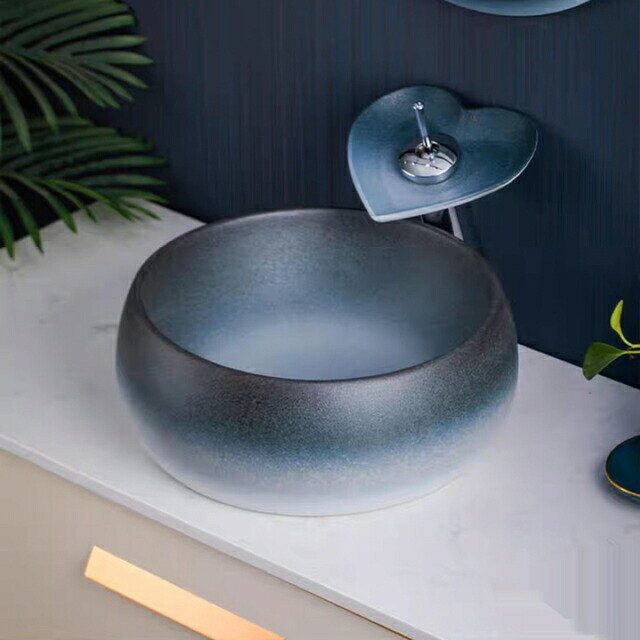 商品説明蛇口?排水金具付き状態?：新品未使用サイズ（cm）：幅：35奥行き：35高さ：16素材：陶磁器取付について：取付工事はお近くの工務店様にご相談してください＜?重量物なので同梱はできません?＞◆お客様のご覧になっているモニター等により多少色が異なる場合がございます。あらかじめご了承ください。◆複数ご注文の場合やお急ぎの場合は必ず事前に納期のお質問をお願いいたします。◆サイズの誤差は多少発生します。ご了承下さい。◆当店は販売のみとなっておりますので、商品の使用方法等についてのお問い合わせにはお答え出来ません。注意事項1丶ご利用のPC環境により、実際の商品と色が異なる場合がございます。予めご了承ください。2丶新品未使用品ですが、外箱に初期からのスレ、剥げ歪みなどあります。3、海外品ですので、気にされる方はご遠慮下さい。4丶ご注文完了後、お客様都合による交換キャンセル及び不良品以外のご返品ご交換はお受け致しておりません。5丶梱包材のみの損傷や、お客様のイメージ違いによる性能、色、形、サイズの違い、ご注文間違い等による返品もお受けできません。配送なので軽微な傷などがつく場合がありますので、?神経質な方のご購入はご遠慮ください。6丶販売条件について海外輸入製品の為、日本語の説明書は付いておりません。7丶品質に極端なこだわりをお持ちの方、極端に神経質な方はご購入ご遠慮ください，返品は対応していません8丶あくまで画像はイメージですので、商品改良の為パッケージや一部仕様が少し変更になる場合もございます。上記理由の返品交換は承ることが出来ませんので予めご了承くださいませ。商品説明蛇口?排水金具付き状態?：新品未使用サイズ（cm）：幅：35奥行き：35高さ：16素材：陶磁器取付について：取付工事はお近くの工務店様にご相談してください＜?重量物なので同梱はできません?＞◆お客様のご覧になっているモニター等により多少色が異なる場合がございます。あらかじめご了承ください。◆複数ご注文の場合やお急ぎの場合は必ず事前に納期のお質問をお願いいたします。◆サイズの誤差は多少発生します。ご了承下さい。◆当店は販売のみとなっておりますので、商品の使用方法等についてのお問い合わせにはお答え出来ません。注意事項1丶ご利用のPC環境により、実際の商品と色が異なる場合がございます。予めご了承ください。2丶新品未使用品ですが、外箱に初期からのスレ、剥げ歪みなどあります。3、海外品ですので、気にされる方はご遠慮下さい。4丶ご注文完了後、お客様都合による交換キャンセル及び不良品以外のご返品ご交換はお受け致しておりません。5丶梱包材のみの損傷や、お客様のイメージ違いによる性能、色、形、サイズの違い、ご注文間違い等による返品もお受けできません。配送なので軽微な傷などがつく場合がありますので、?神経質な方のご購入はご遠慮ください。6丶販売条件について海外輸入製品の為、日本語の説明書は付いておりません。7丶品質に極端なこだわりをお持ちの方、極端に神経質な方はご購入ご遠慮ください，返品は対応していません8丶あくまで画像はイメージですので、商品改良の為パッケージや一部仕様が少し変更になる場合もございます。上記理由の返品交換は承ることが出来ませんので予めご了承くださいませ。