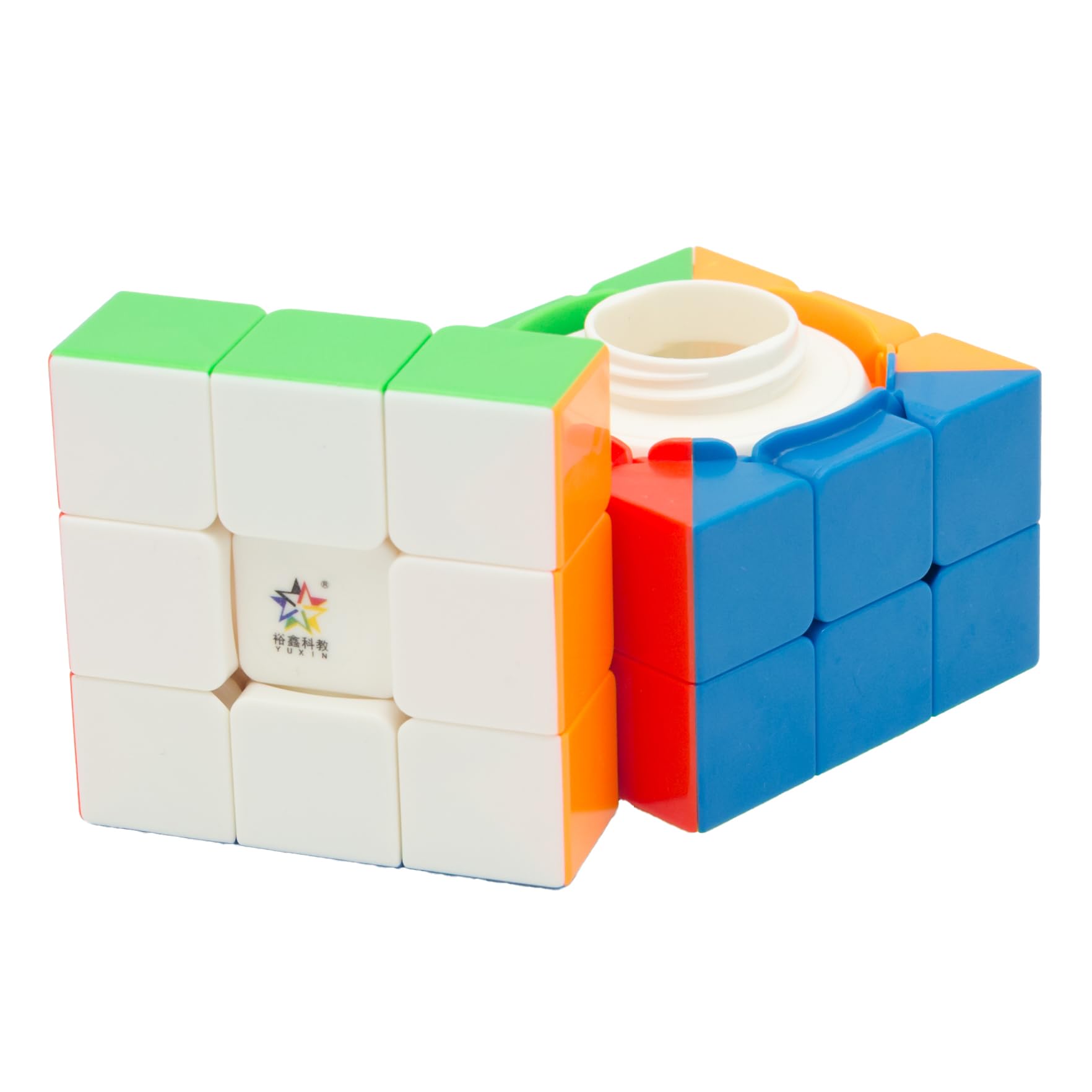 • 3x3x3パズル型の小物ケース。蓋を開けるにはキューブパズルを解いて白いセンターパーツを押し下げながら白面を回すと開きます。閉じるときは蓋をしたあと白面を引っ張ると白いセンターパーツが元に戻りキューブパズルとして回せます。 • サイズ:...