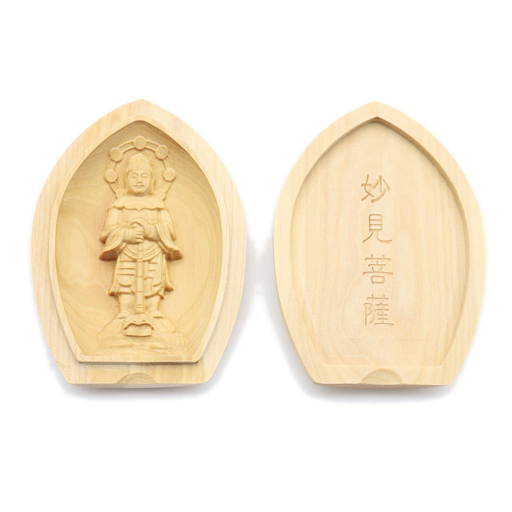 • サイズ/縦6.2cm、横4.5cm • 材質：柘植（ツゲ） • 生産国：中国