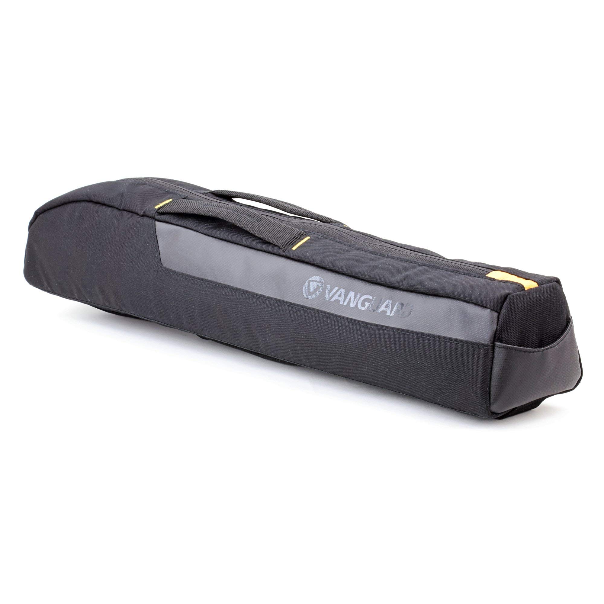 • 内寸： 140×100×600 mm ／ 外寸： 150×110×615 mm ／ 重さ： 0.30 kg ／ 耐荷重： 2.5 kg • トップは雲台を装着した状態を考慮し広くなっており、ボトムに向かうほどスリムにシェイプされた美しいデザイン。特徴的な形状によって、3本の脚が綺麗に収納することが可能。三脚の形状を突き詰めたVANGUARDの新たな三脚ケース。 • ALTA ACTION（アルタアクション）は三脚を安全に保護しながら携帯できるようデザインされたケースでアルタライズのバックパックに取り付けが可能。※アルタライズバックパックにハンギングする際に使用する延長テーブが同梱されております。 • 電車移動等で立たせた場合、状態を保持しやすいダブルスレイヤー採用。内側にはポケットがあり三脚調整ツールや予備のクイックシューを収納可能。 • Alta+ 264AP