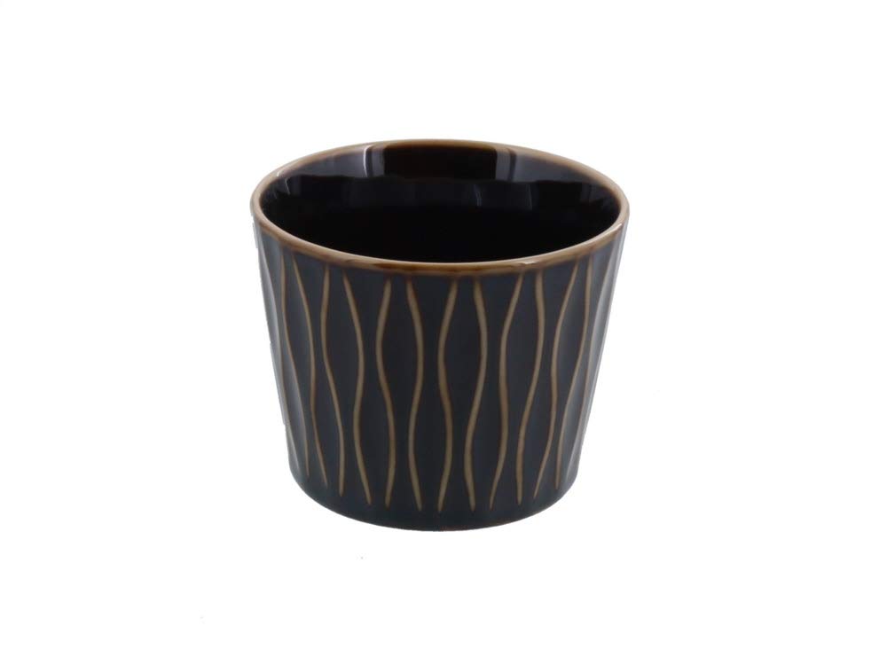 • サイズ:約口径8×高さ6.5cm • 重さ:約135g(商品により誤差があります) • 容量:約200cc(満水) • 素材:磁器、質感:つややか • 電子レンジ・食器洗い機使用可、オーブン(直火)不可