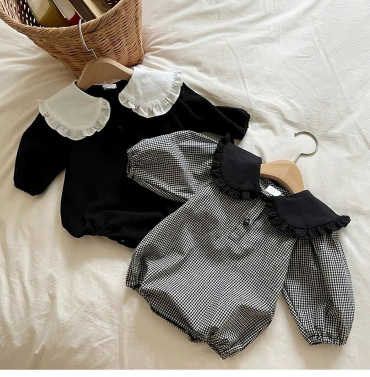 【4/14 20時〜4時間限定 全品10％OFFクーポン】 ロンパース フリル襟 韓国子供服 長袖 女の子 シンプル ナチュラル かわいい ベビー服 おしゃれ ギフト プレゼント 出産祝い 出産準備 赤ちゃん 無地 チェック コットン 丸襟 レイヤード 2