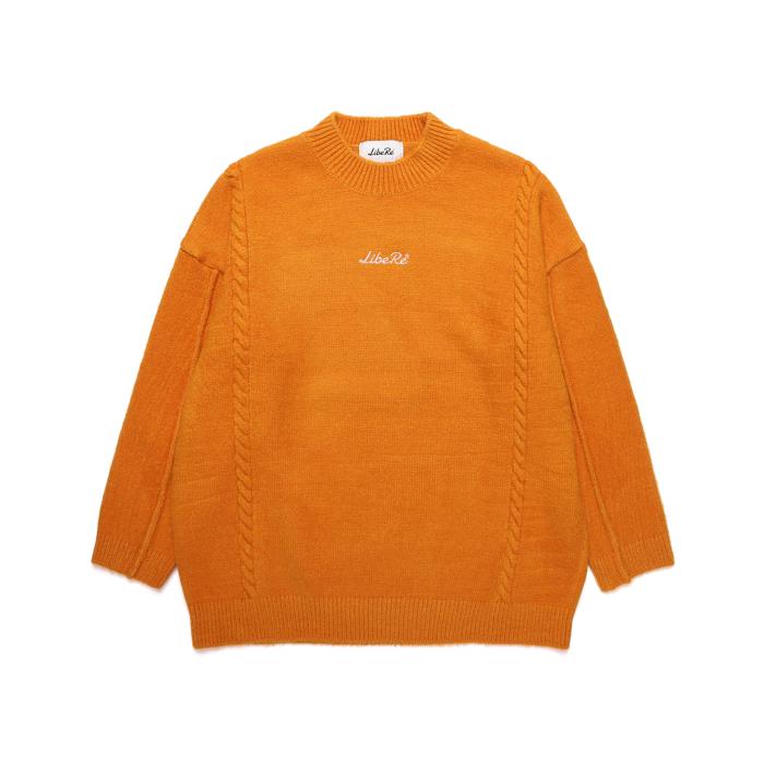 LIBERE OUTLETのLIBERE リベーレ ケーブル ニット セーター プルオーバー 長袖 防寒 ウール アクリル 無地 ワンポイント BROWN 茶色 ブラウン ラクダ色 キャメル 濃いオレンジ[2L CABLE KNIT/CAMEL]公式アウトレット｜アングル2