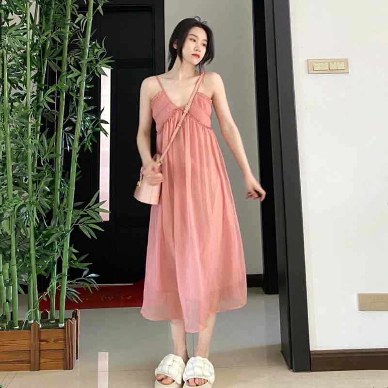 春 コーデ レディース ファッション オシャレ カワイイ シンプル きれいめ ナチュラル 上品カジュアル 婦人服 旅行 服 フェアリー スカート 海辺 バカンス バケーション ドレス ロング