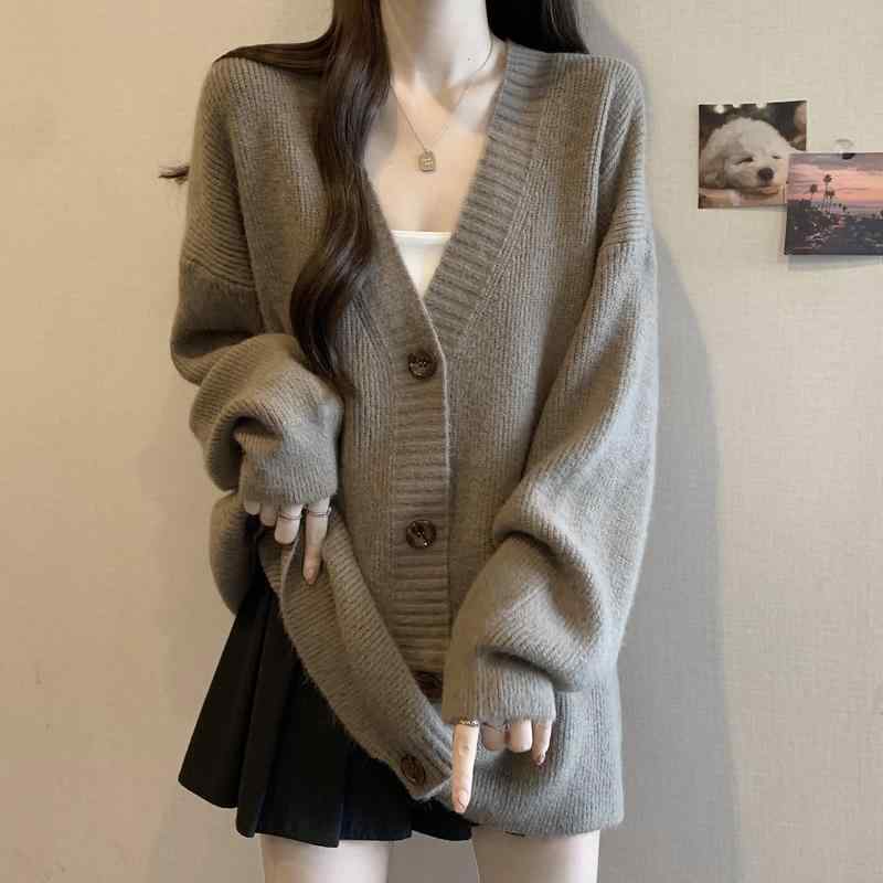 春 コーデ レディース ファッション オシャレ カワイイ シンプル きれいめ ナチュラル 上品カジュアル 婦人服 カーキ ニット カーディガン ジャケット スリム Vネック アウターウェア セーター