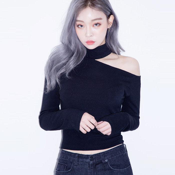Other - 春 コーデ レディース ファッション オシャレ カワイイ シンプル きれいめ ナチュラル 上品カジュアル 婦人服 ホルターネック 斜め ショルダー シック ストップ オフショルダー 長袖 Tシャツ