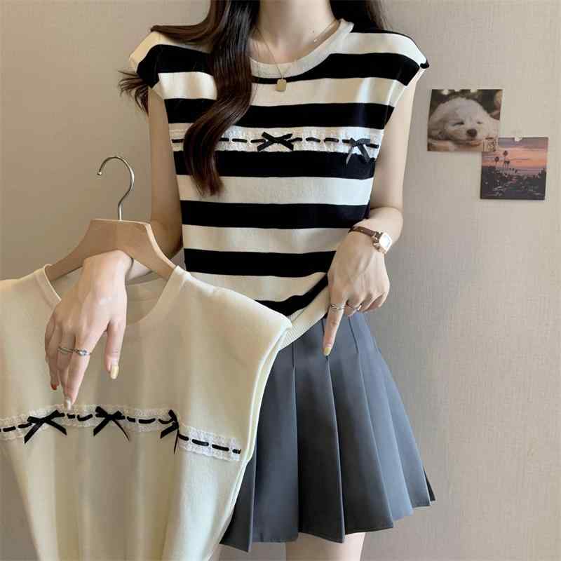 春 コーデ レディース ファッション オシャレ カワイイ シンプル きれいめ ナチュラル 上品カジュアル 婦人服 大きいサイズ ハイエンド ストライプ フライング スリーブ ニット セーター 夏 カバー 薄手 半袖 トップス
