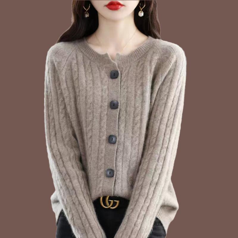 春 コーデ レディース ファッション オシャレ カワイイ シンプル きれいめ ナチュラル 上品カジュアル 婦人服 ウールカーディガン アウターウェア セーター ニット ラウンドネック コート