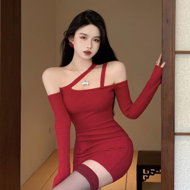 春 コーデ レディース ファッション オシャレ カワイイ シンプル きれいめ ナチュラル 上品カジュアル 婦人服 赤 スリング ドレス スカート ボトム