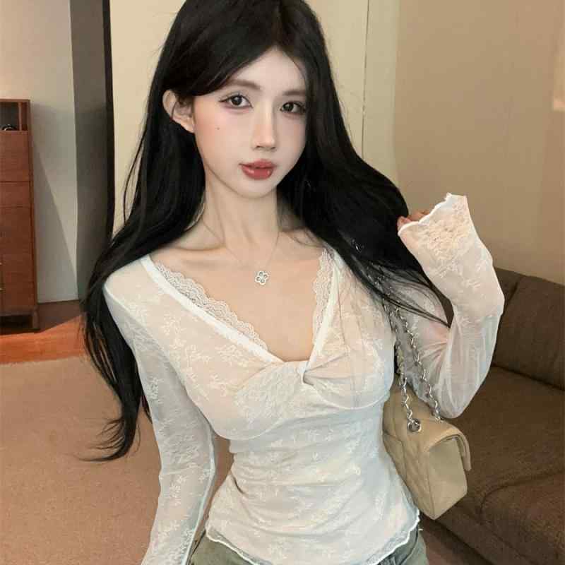 春コーデレディースファッションオシ...