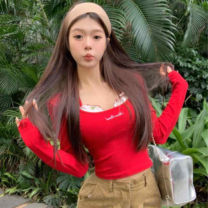 春 コーデ レディース ファッション オシャレ カワイイ シンプル きれいめ ナチュラル 上品カジュアル 婦人服 赤 Uネック ハイエンド トップス ホルターネック インナーウェア Tシャツ レイヤリング