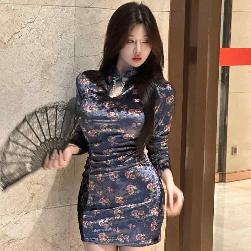 春 コーデ レディース ファッション オシャレ カワイイ シンプル きれいめ ナチュラル 上品カジュアル 婦人服 ベルベット 長袖 スカート ウエスト 花柄 普段着 チャイナドレス