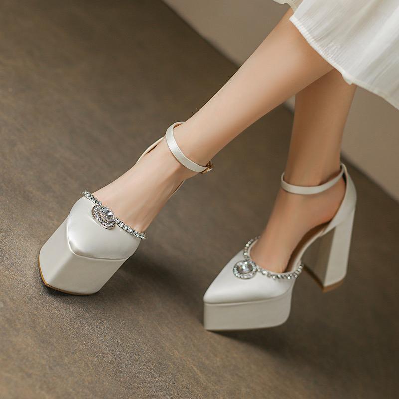 レディース シューズ 靴 ブーツ パンプス サンダル オシャレ 小物 アイテム EUサイズ表記 ポインテッドトゥ ハイヒール ヒール 防水 靴 ウェディングシューズ ウェディングドレス ブライダル シューズ ストーン ドレス