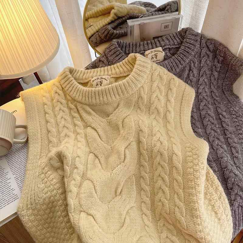 春 コーデ レディース ファッション オシャレ カワイイ シンプル きれいめ ナチュラル 上品カジュアル 婦人服 クラシック ツイスト セーター ベスト チョッキ ニット