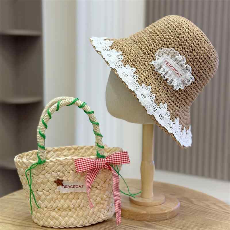 春 コーデ オシャレ 小物 アイテム レディース 女性用 レース 麦わら帽子 夏 フレンチスタイル 海辺 ビーチ つば広 サンハット