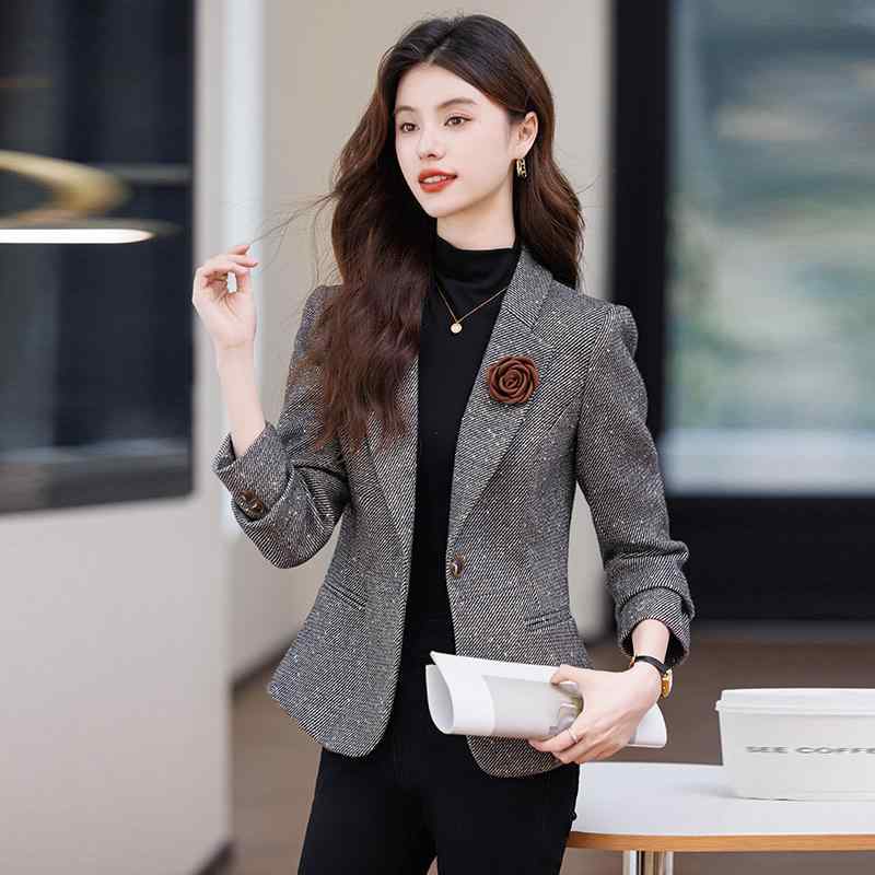 春 コーデ レディース ファッション オシャレ カワイイ シンプル きれいめ ナチュラル 上品カジュアル 婦人服 スーツ ジャケット ハイエンド サイズ スリム トップス