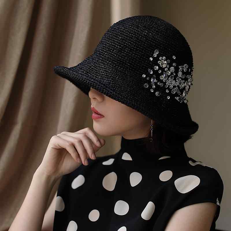 春 コーデ オシャレ 小物 アイテム レディース 金銀 ラインストーン つば広 麦わら帽子 夏