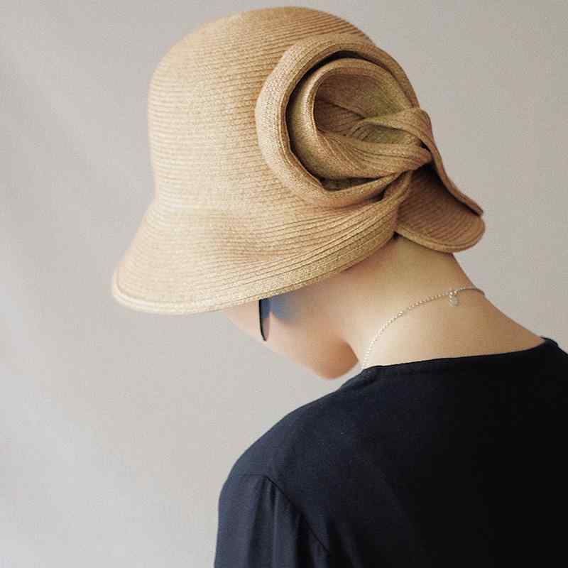 春 コーデ オシャレ 小物 アイテム レディース エレガント　花　つば広　麦わら帽子　サンハット　夏　UVカット