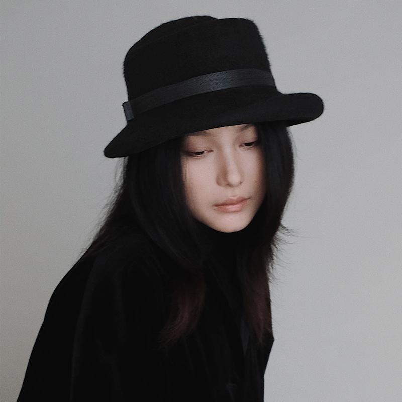 春 コーデ オシャレ 小物 アイテム レディース アンティーク フェルト 変則 つば有り 帽子 キャップ