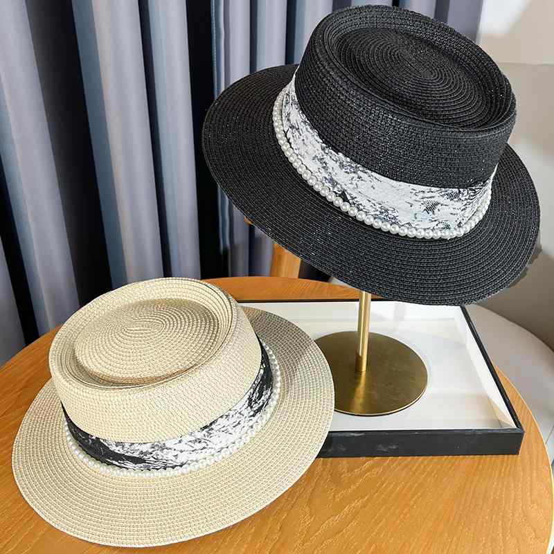 春 コーデ オシャレ 小物 アイテム レディース フレンチ　エレガント　エスニック　麦わら帽子　夏　ビーチ