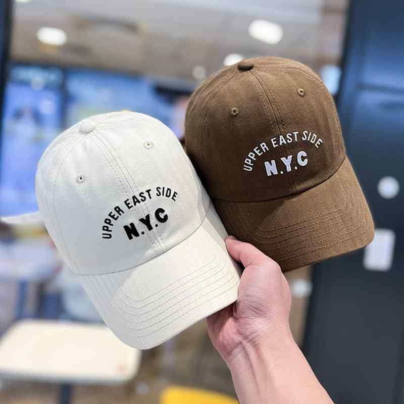 春 コーデ オシャレ 小物 アイテム レディース 文字 野球帽 ベースボール キャップ 女性用 秋 サンバイザー