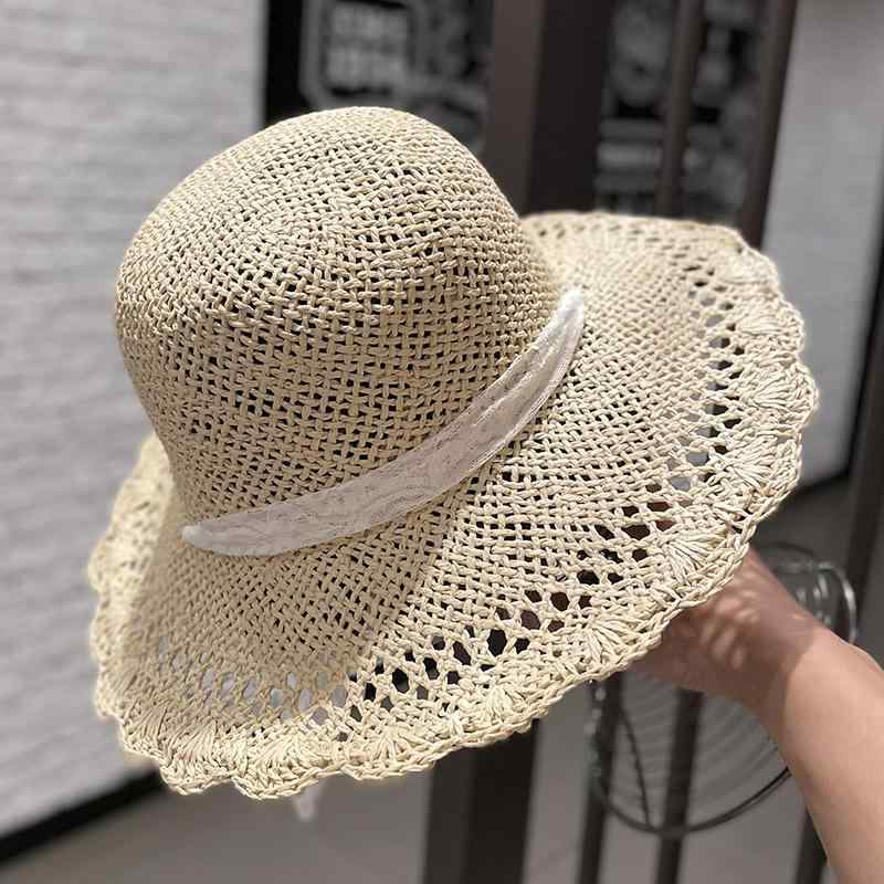 Rakuten - 春 コーデ オシャレ 小物 アイテム レディース 麦わら帽子　夏　バカンス　レース　ストラップ　ビーチハット