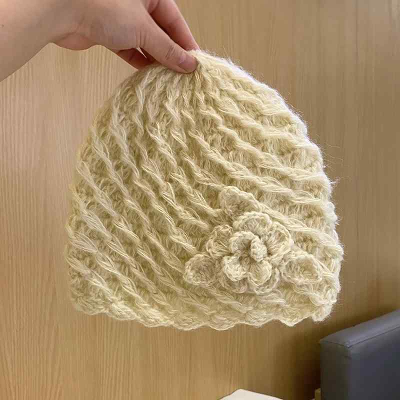 春 コーデ オシャレ 小物 アイテム レディース プルオーバー　女性用　花　キャップ　ウール(4)